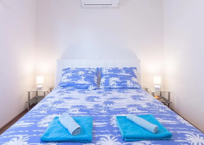 Διαμέρισμα Mladinic Palace *