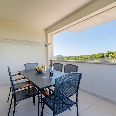 Mladinic Palace Apartment Milna (Brac)