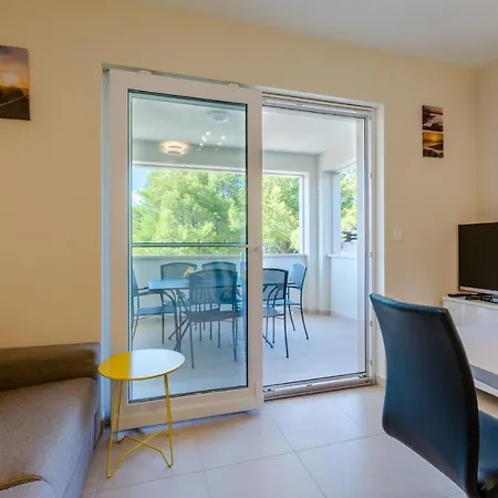 Mladinic Palace Apartment