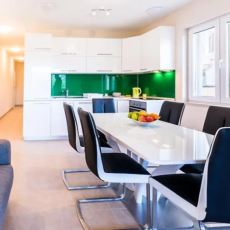 Apartment Mladinic Palace *