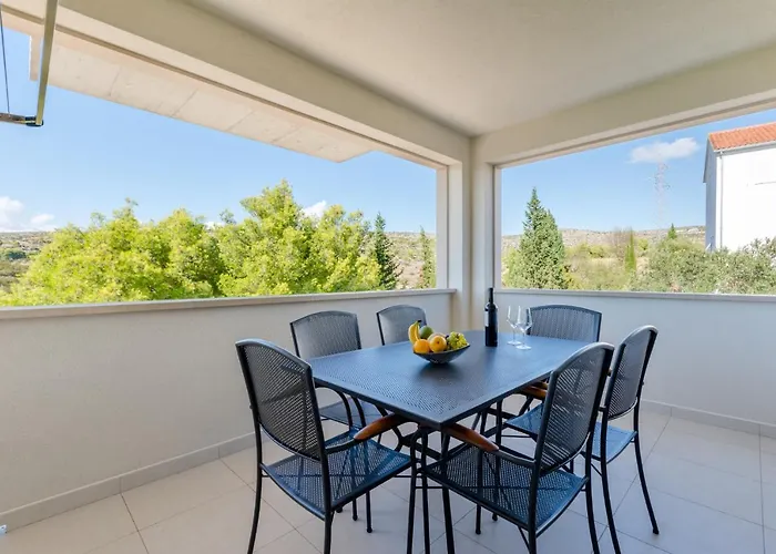 아파트 Mladinic Palace *