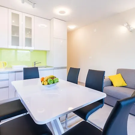 Mladinic Palace Apartman